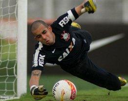 Chateado, goleiro pode deixar Corinthians em 2014