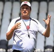Técnico do Vasco descarta volta de três afastados