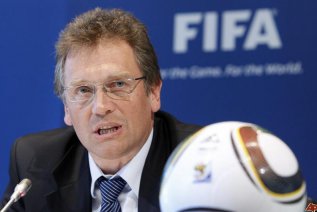 Fifa muda o discurso sobre as paradas técnicas na Copa 2014