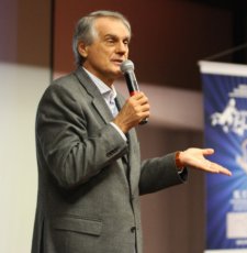 Presidente do Coritiba não teme possível mala branca