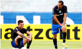 Grêmio comemora novo limite de atletas estrangeiros