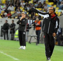 Flamengo pega Cruzeiro em jogo de faixas de campeões