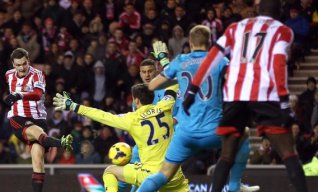 INGLÊS: Tottenham ganha de virada com um gol de Paulinho