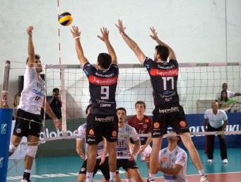Vôlei: Kappesberg/Canoas alcança terceira vitória seguinda e sobe na Superliga