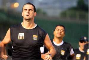 Arbitragem paulista completa 30 horas de testes para 2014