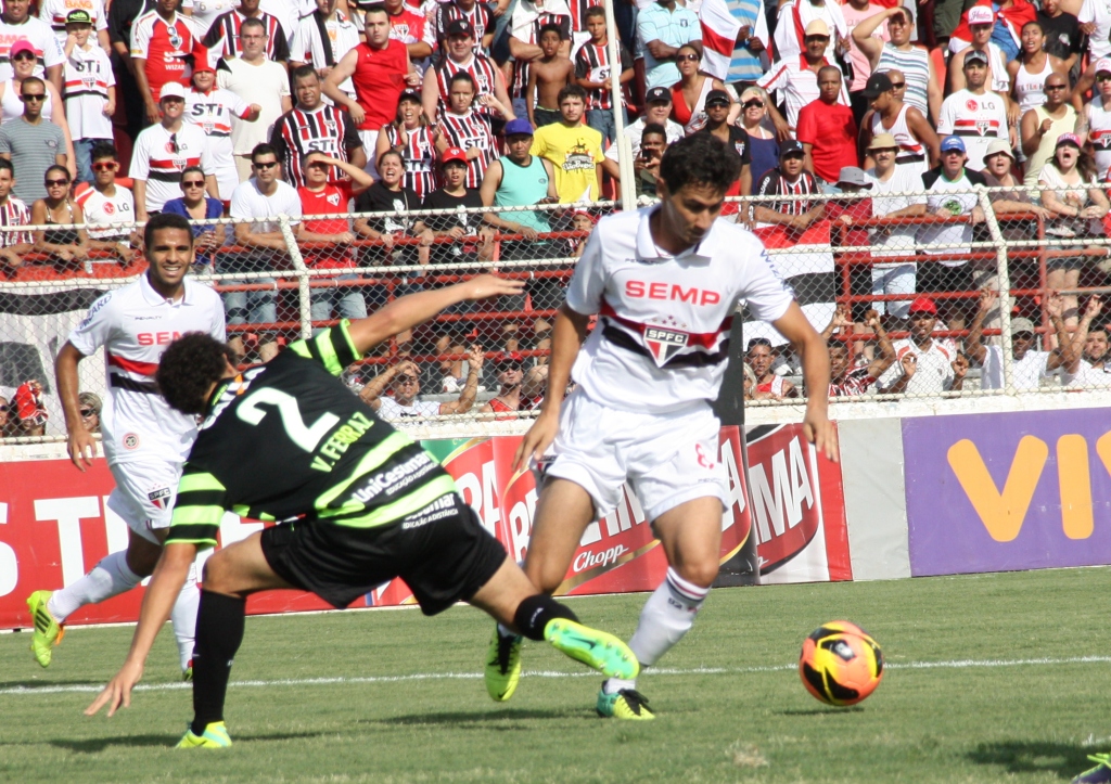 BRASILEIRÃO: Fluminense e Vasco rebaixados à Série B e violência em Joinville