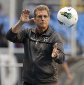 Técnico do Botafogo promete secar a Ponte contra o Lanús