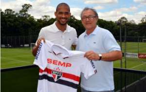 Ex-lateral da Portuguesa se apresenta ao São Paulo