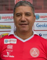 Goiano: Com reforço de peso, Alfinete ajusta Anapolina para 2014