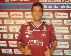 Gaúcho: Caxias contrata ex-companheiro de Kaká no São Paulo