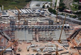 Copa 2014: Itaquerão: operador do guindaste ficou 18 dias sem folga