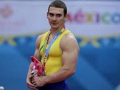 Ginástica: Zanetti vai ao Japão atrás de 2013 perfeito nas argolas