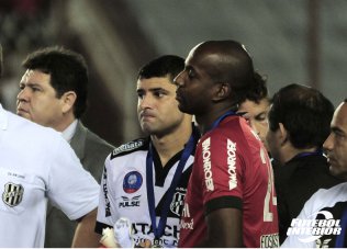 Sul-Americana: Tristes, jogadores pedem desculpas para a torcida pontepretana