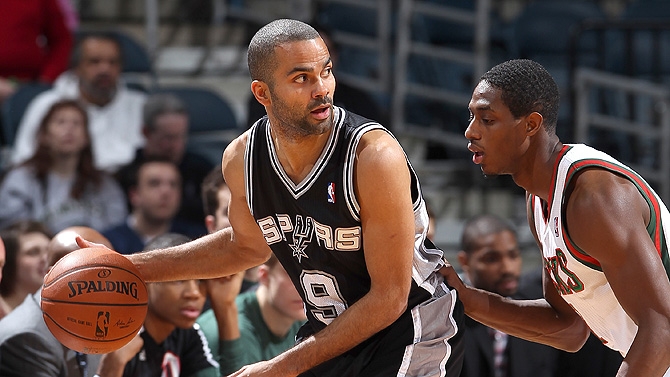 Basquete: Sem Splitter, Spurs arrasa Bucks e segue perto de líder
