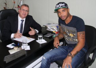 Maranhense: Sampaio Corrêa renova com zagueiro xodó da torcida