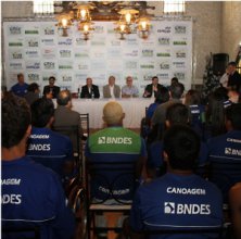 Mais 13 atletas recebem Bolsa Pódio do Ministério do Esporte, Correios e CBDA 3 0002048139519 img