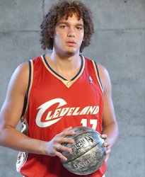 Basquete: Varejão brilha e Cleveland derrota Orlando fora na NBA