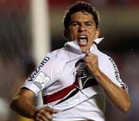 Sem chances com Muricy, atacante do São Paulo deve fechar com o Inter