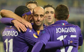 ITALIANO: Fiorentina vence e segue perto dos líderes