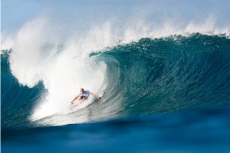 Surfe: Slater leva etapa e Fanning é campeão mundial do WCT