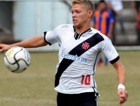 Destaque do Vasco no Brasileirão acerta com o Cruzeiro