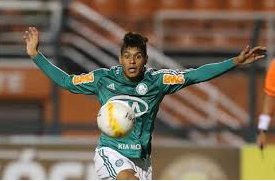 Atacante recusa proposta, pede aumento de 300% e pode deixar o Palmeiras
