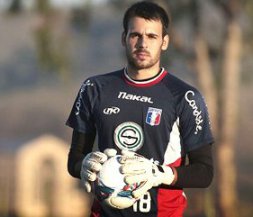 Paulista A2: Santo André tenta acerto com goleiro humilhado pelo Timão