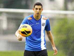 Paulistão: Botafogo fica próximo de zagueiro liberado pelo Santos