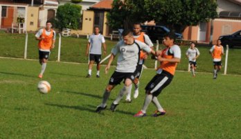 Paulista A2: União Barbarense empata sem gols na estreia de Acosta