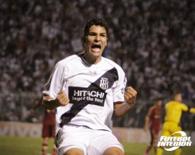 Após três anos, zagueiro deve trocar Ponte Preta pelo Sport