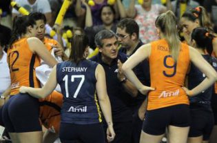 Vôlei: Não foi fácil, mas valeu. Amil venceu Unilever no tie-break