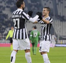 Juventus ganha e avança às quartas da Copa da Itália