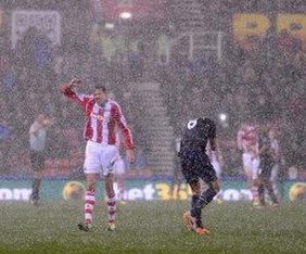 Manchester United vence e avança à semifinal na Copa da Liga Inglesa