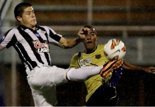 Palmeiras fica próximo de acerto com lateral de time paraguaio