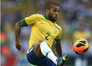 Espanhol: Perto de volta, lateral treina com grupo do Barça