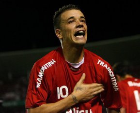 Carioca: Flamengo sonha com camisa 10 do Internacional