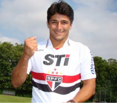 ‘Boi Bandido’ admite surpresa com adaptação no São Paulo