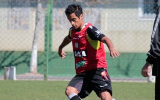 Paulistão: Ponte Preta contrata ex-meia do Galo e mais dois destaques da Série B