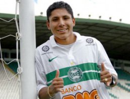 Paulistão: Palmeiras negocia com artilheiro do Campeonato Peruano