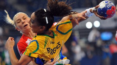 Handebol: Brasil atropela e vai à final do Mundial