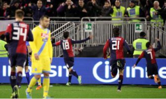 ITALIANO: Napoli empata fora e fica longe da líder Juventus