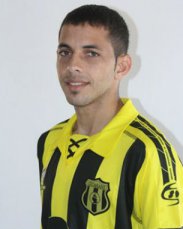 Paranaense: Coritiba se aproxima de contratação de volante paraguaio