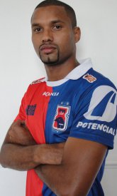 Paranaense: Paraná apresenta zagueiro que disputou a Série D do Brasileiro