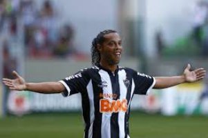 Paulistão: Palmeiras sonha com Ronaldinho Gaúcho para o centenário