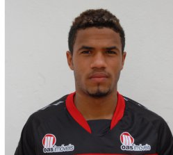 Paulistão: Lateral do Atlético-PR vira opção do Corinthians para a lateral-direita