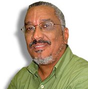 Cronistas esportivos lançam o livro “Entrevistas e Memórias do Futebol”