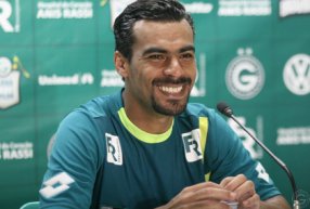 Goiano: Vila Nova pode ‘tirar’ maior artilheiro da história do Goiás