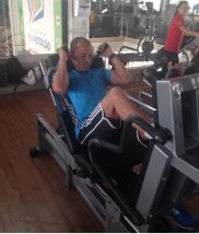 Paulistão: De férias, lateral do Santos cuida da parte física