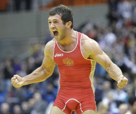 Luta: Tetracampeão mundial de luta livre morre em acidente