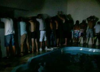 Ex-técnico de time do Brasileirão tem casa de praia invadida no Paraná